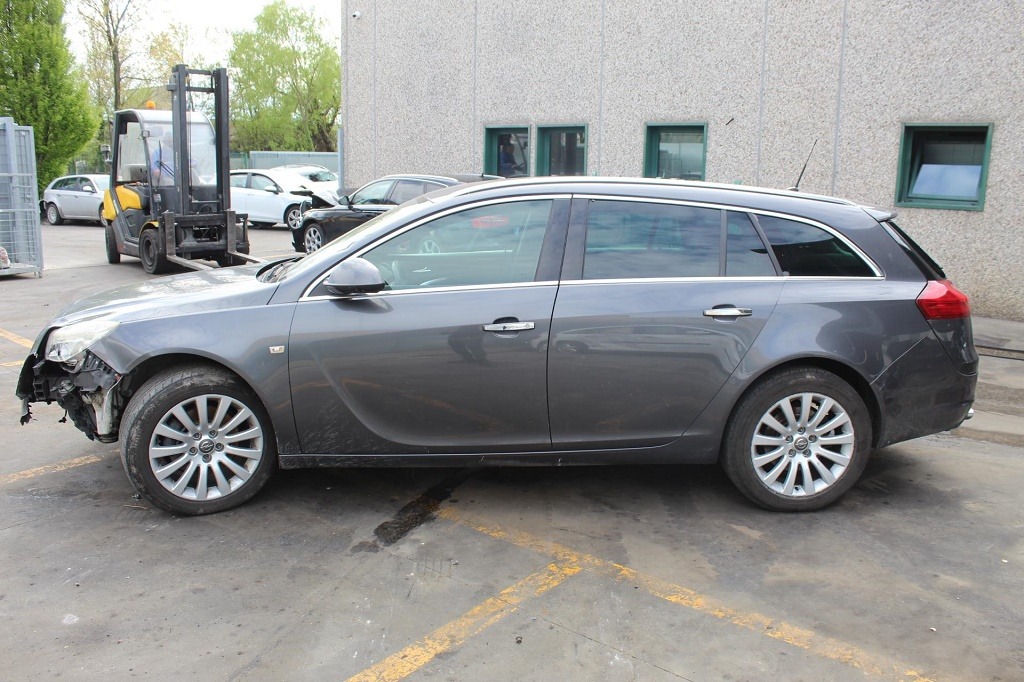 OPEL INSIGNIA A SW 2.0 D 118KW 6M 5P (2010) RICAMBI IN MAGAZZINO