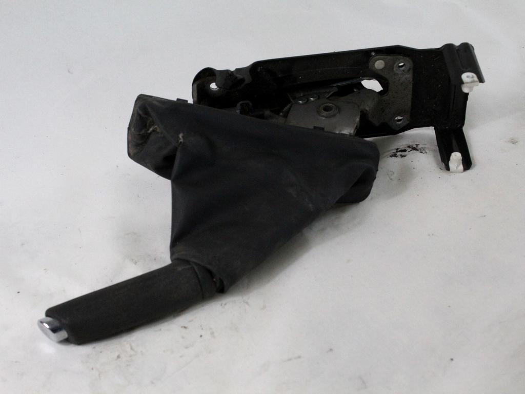 OEM N. 13138924 ORIGINAL REZERVNI DEL OPEL MERIVA A X03 R (2006 - 2010) BENZINA/GPL LETNIK 2009