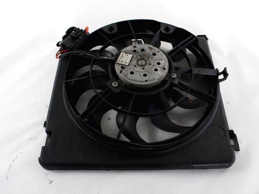 VENTILATOR HLADILNIKA OEM N. 24467444 ORIGINAL REZERVNI DEL OPEL ASTRA H A04 L48 L08 L35 L67 R 5P/3P/SW (2007 - 2010) DIESEL LETNIK 2008