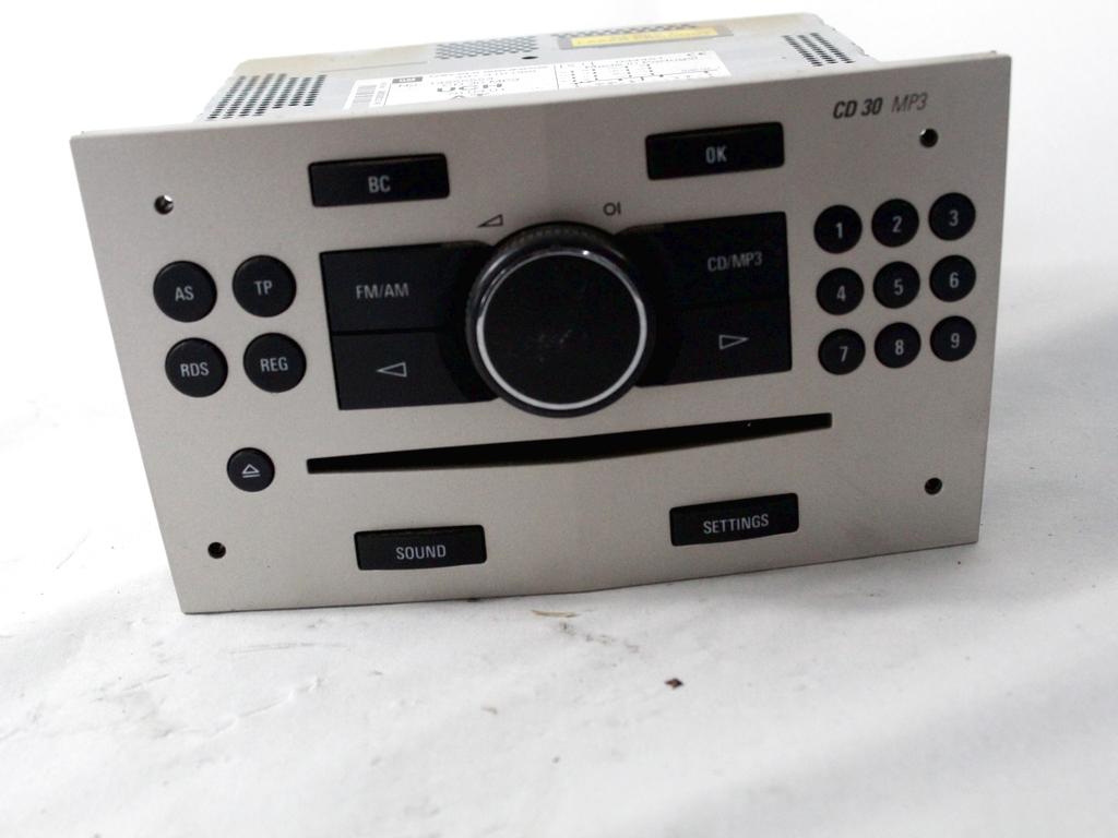 RADIO CD / OJACEVALNIK / IMETNIK HIFI OEM N. 13255553 ORIGINAL REZERVNI DEL OPEL ASTRA H A04 L48 L08 L35 L67 R 5P/3P/SW (2007 - 2010) DIESEL LETNIK 2008