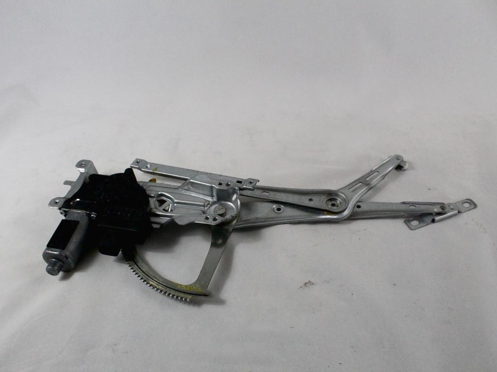 MEHANIZEM DVIGA SPREDNJIH STEKEL  OEM N. 22689 SISTEMA ALZACRISTALLO PORTA ANTERIORE ELETTR ORIGINAL REZERVNI DEL OPEL ASTRA H A04 L48 L08 L35 L67 R 5P/3P/SW (2007 - 2010) DIESEL LETNIK 2008