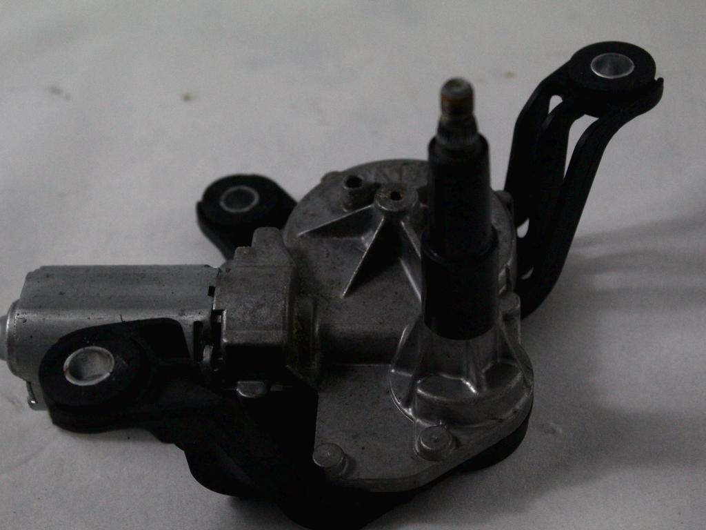 MOTORCEK ZADNJEGA BRISALCA OEM N. 13105981 ORIGINAL REZERVNI DEL OPEL ASTRA H A04 L48 L08 L35 L67 R 5P/3P/SW (2007 - 2010) DIESEL LETNIK 2008