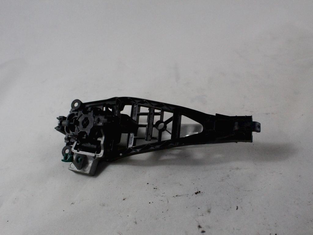 ZUNANJA KLJUKA ZADNJA DESNA VRATA OEM N. 13142770 ORIGINAL REZERVNI DEL OPEL ASTRA H A04 L48 L08 L35 L67 R 5P/3P/SW (2007 - 2010) DIESEL LETNIK 2008