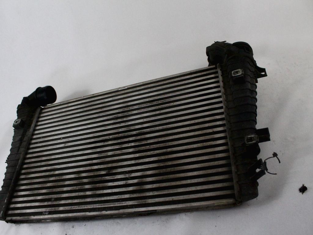 HLADILNIK INTERCOOLER OEM N. 13231458 ORIGINAL REZERVNI DEL OPEL ASTRA H A04 L48 L08 L35 L67 R 5P/3P/SW (2007 - 2010) DIESEL LETNIK 2008