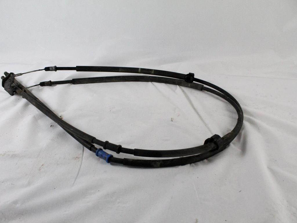 OEM N. 13340395 ORIGINAL REZERVNI DEL OPEL ASTRA H A04 L48 L08 L35 L67 R 5P/3P/SW (2007 - 2010) DIESEL LETNIK 2008