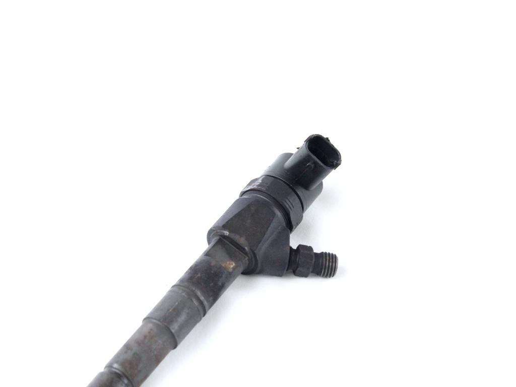 INJEKTORJI DIESEL OEM N. 445110299 ORIGINAL REZERVNI DEL ALFA ROMEO BRERA (2005 - 2010)DIESEL LETNIK 2009