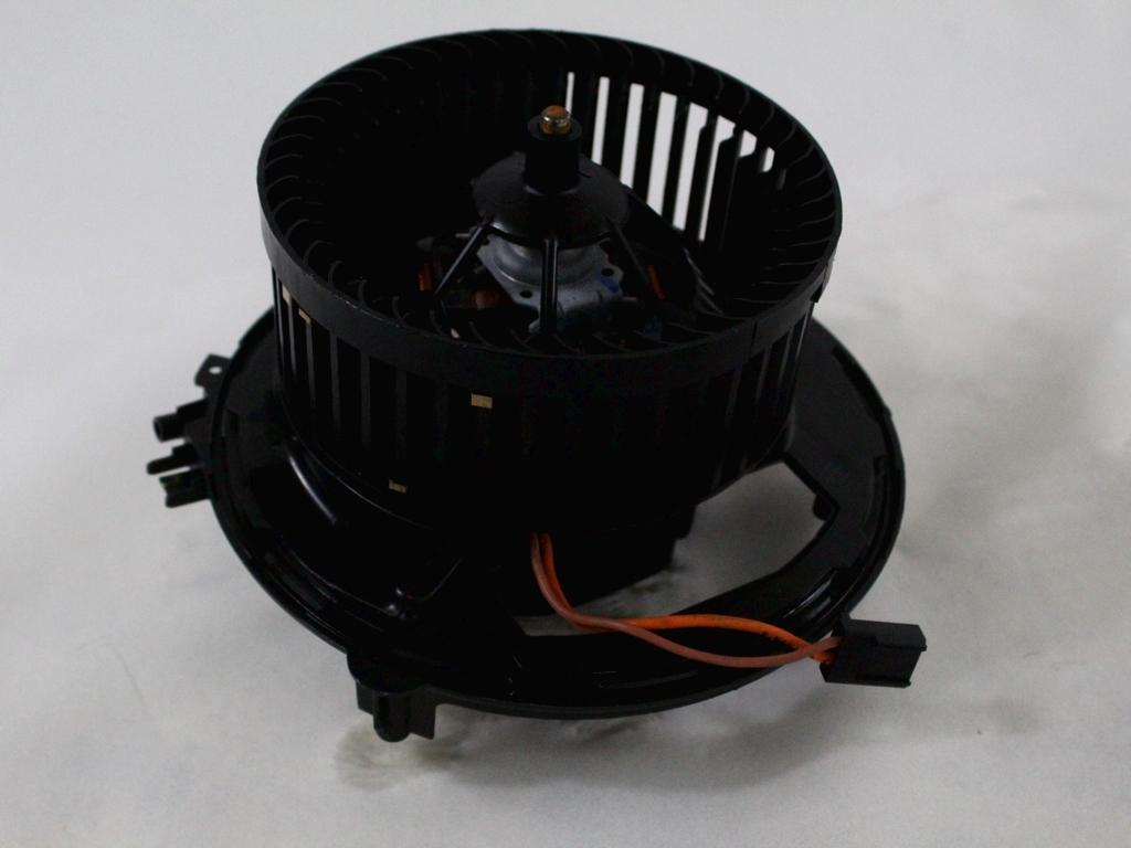 VENTILATOR  KABINE  OEM N. 3Q1819021E ORIGINAL REZERVNI DEL CUPRA FORMENTOR KM7 (DAL 2020) DIESEL LETNIK 2021