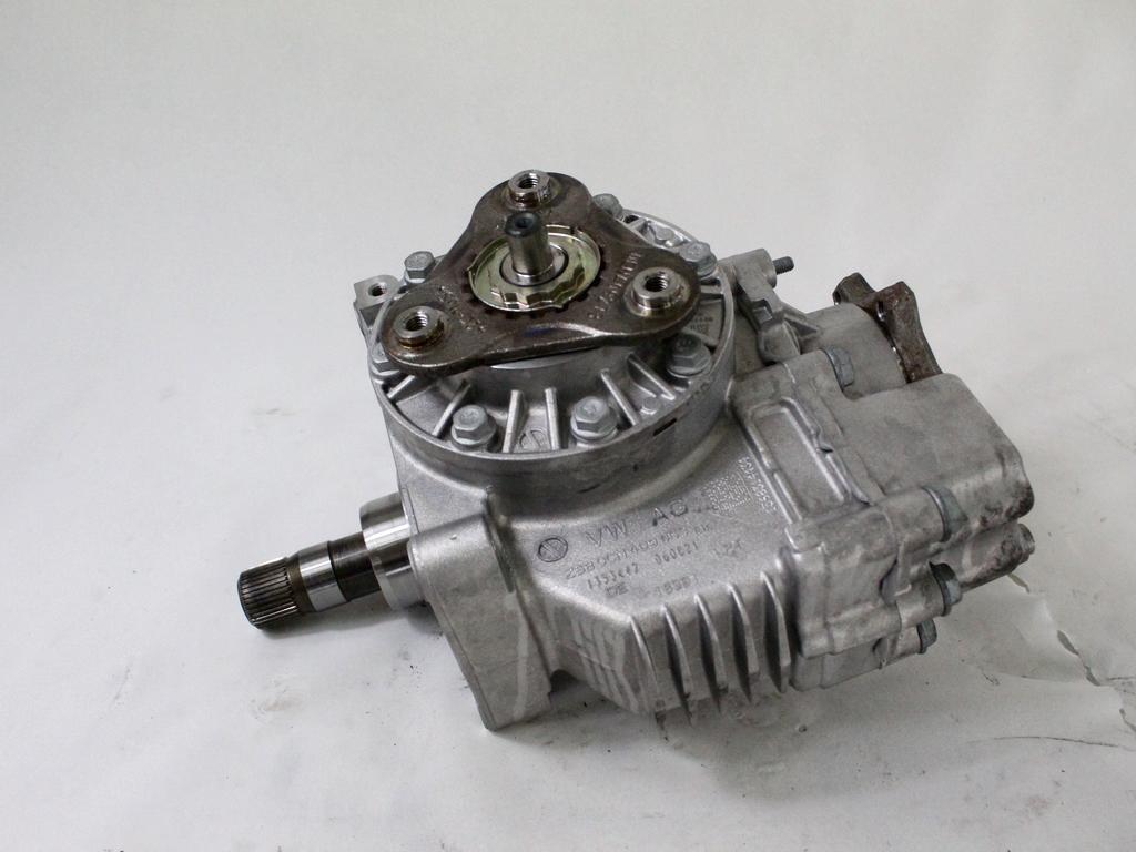 4X4 REDUKTOR OEM N. 0CN409053AH ORIGINAL REZERVNI DEL CUPRA FORMENTOR KM7 (DAL 2020) DIESEL LETNIK 2021