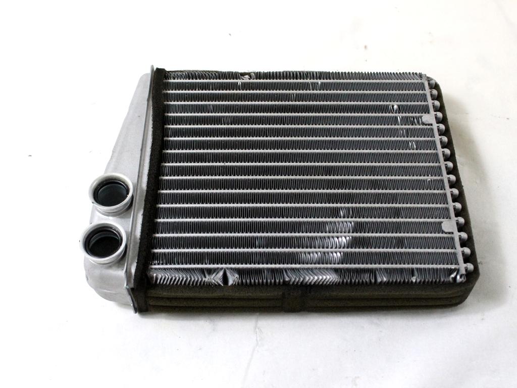 GRELEC RADIATORJA OEM N. A1698300361 ORIGINAL REZERVNI DEL MERCEDES CLASSE B W245 T245 5P (2005 - 2011) BENZINA LETNIK 2009