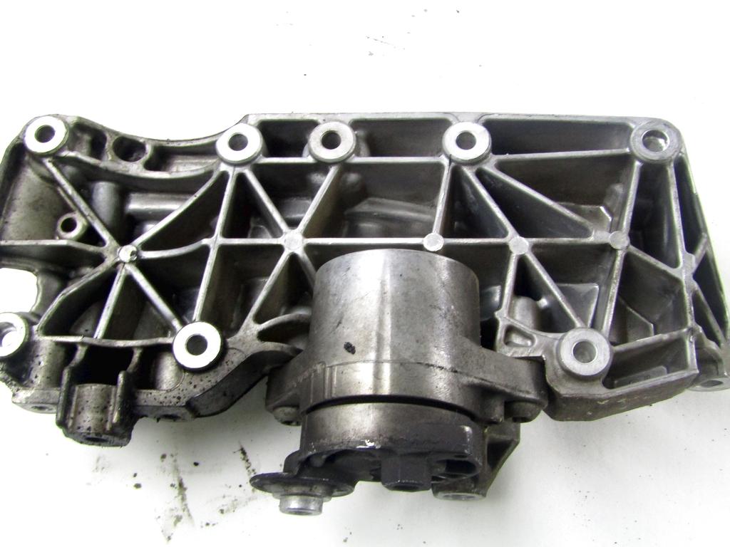 NOSILCI MOTORJA/DRUGO OEM N. 11168506863 ORIGINAL REZERVNI DEL BMW X3 F25 (2010 - 2017)DIESEL LETNIK 2013