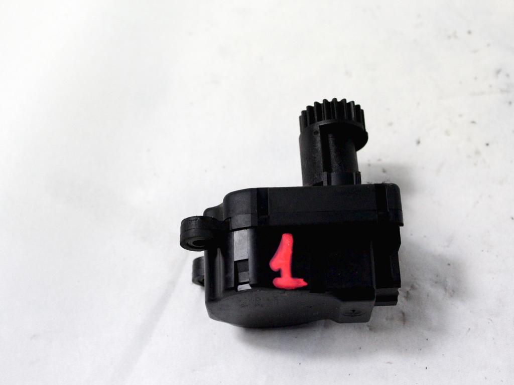 MOTORCEK OGREVANJA OEM N. EAD516 ORIGINAL REZERVNI DEL CITROEN C3 MK2 SC (2009 - 2016) DIESEL LETNIK 2011