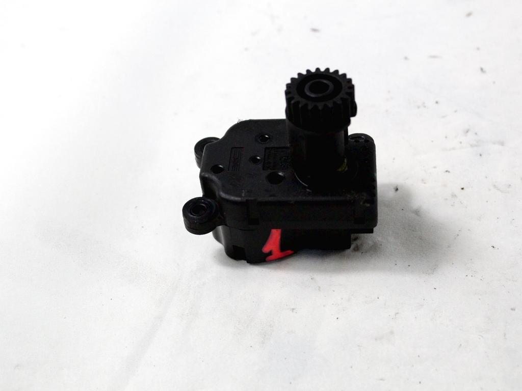 MOTORCEK OGREVANJA OEM N. EAD516 ORIGINAL REZERVNI DEL CITROEN C3 MK2 SC (2009 - 2016) DIESEL LETNIK 2011