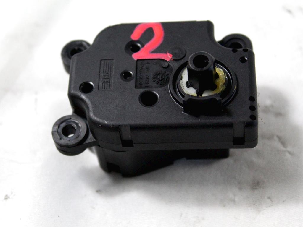 MOTORCEK OGREVANJA OEM N. EAD516 ORIGINAL REZERVNI DEL CITROEN C3 MK2 SC (2009 - 2016) DIESEL LETNIK 2011