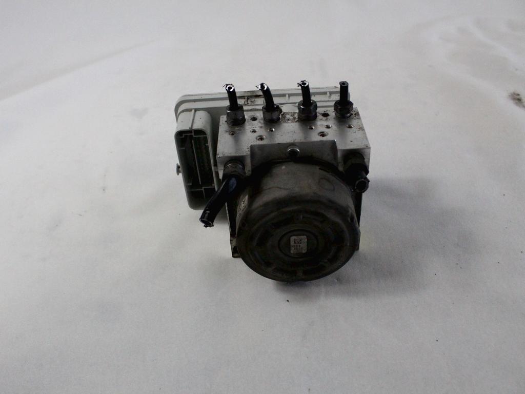 ABS AGREGAT S PUMPO OEM N. 9677255180 ORIGINAL REZERVNI DEL CITROEN C3 MK2 SC (2009 - 2016) DIESEL LETNIK 2011