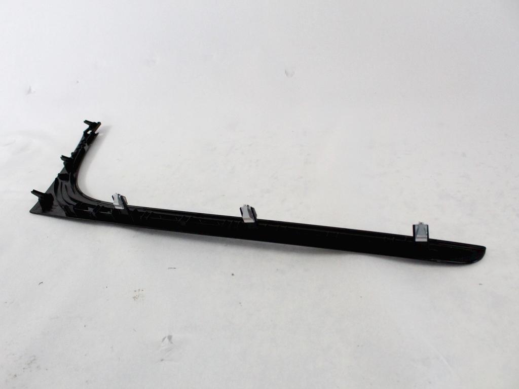 NOTRANJE OKRASNE LETVE  OEM N. 13221845 ORIGINAL REZERVNI DEL OPEL INSIGNIA A G09 (2008 - 2017)DIESEL LETNIK 2010