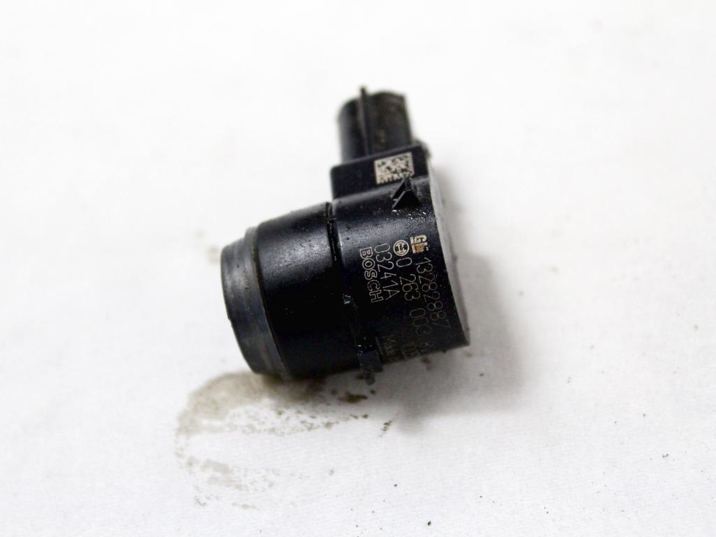 PARKIRNI SENZORJI OEM N. 13282887 ORIGINAL REZERVNI DEL OPEL INSIGNIA A G09 (2008 - 2017)DIESEL LETNIK 2010