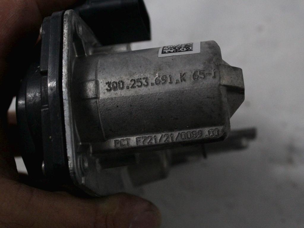 LOPUTA AKTUATORJA OEM N. 3Q0253691K ORIGINAL REZERVNI DEL VOLKSWAGEN GOLF VIII CD1 MK8 (DAL 2019)DIESEL LETNIK 2021