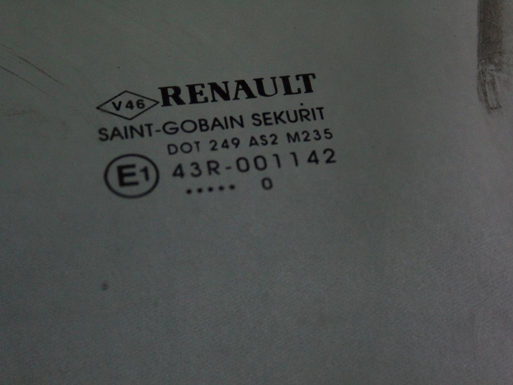 STEKLO SPREDNJIH LEVIH VRAT OEM N. 803012464R ORIGINAL REZERVNI DEL RENAULT MEGANE MK3 BZ0/1 B3 DZ0/1 KZ0/1 BER/SPORTOUR/ESTATE (2009 - 2015) DIESEL LETNIK 2010