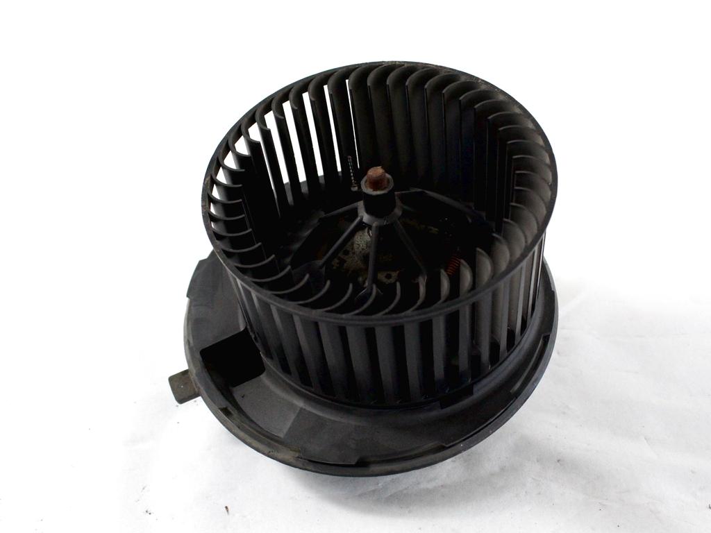 VENTILATOR  KABINE  OEM N. 1K1819015C ORIGINAL REZERVNI DEL AUDI A3 MK2R 8P 8PA 8P1 8P7 (2008 - 2012)DIESEL LETNIK 2010