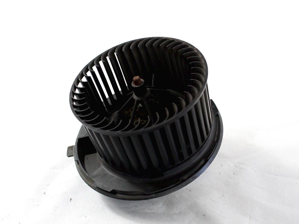 VENTILATOR  KABINE  OEM N. 1K1819015C ORIGINAL REZERVNI DEL AUDI A3 MK2R 8P 8PA 8P1 8P7 (2008 - 2012)DIESEL LETNIK 2010