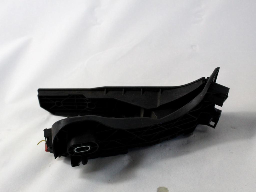 PEDALI OEM N. 1K1721503P ORIGINAL REZERVNI DEL AUDI A3 MK2R 8P 8PA 8P1 8P7 (2008 - 2012)DIESEL LETNIK 2010