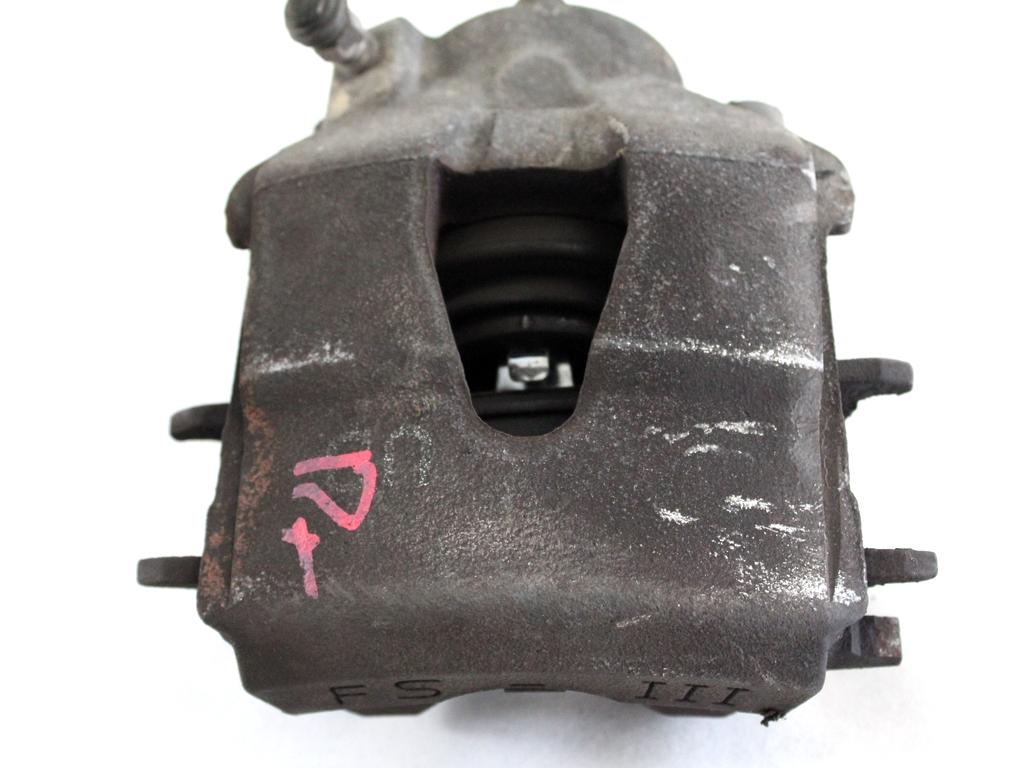 SPREDNJE DESNE ZAVORNE CELJUSTI  OEM N. 1K0615124D ORIGINAL REZERVNI DEL AUDI A3 MK2R 8P 8PA 8P1 8P7 (2008 - 2012)DIESEL LETNIK 2010