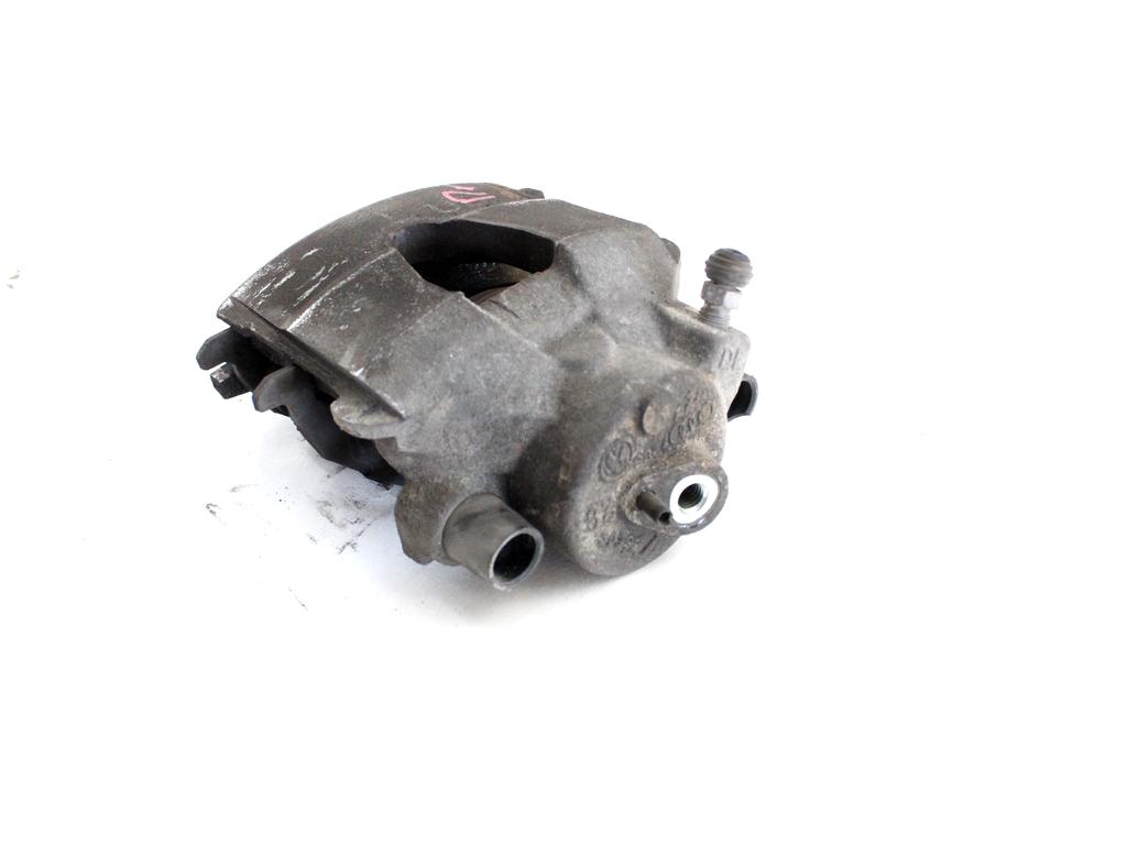 SPREDNJE DESNE ZAVORNE CELJUSTI  OEM N. 1K0615124D ORIGINAL REZERVNI DEL AUDI A3 MK2R 8P 8PA 8P1 8P7 (2008 - 2012)DIESEL LETNIK 2010