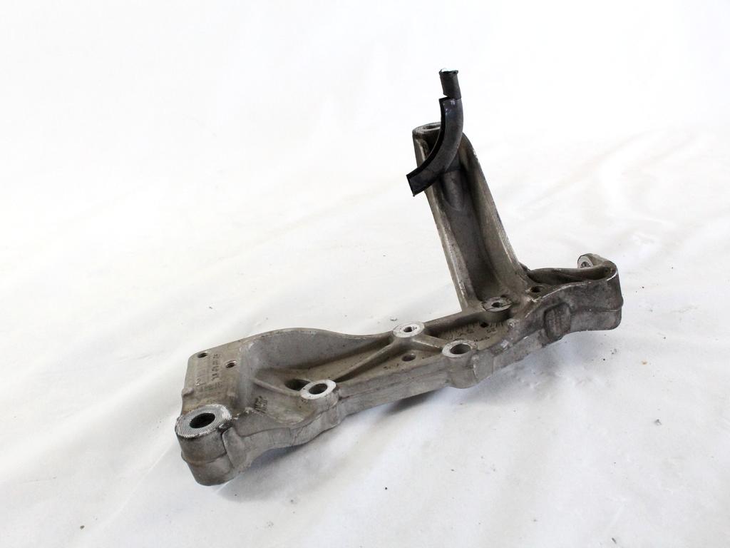 NOSILCI MOTORJA/DRUGO OEM N. 1K0199295E ORIGINAL REZERVNI DEL AUDI A3 MK2R 8P 8PA 8P1 8P7 (2008 - 2012)DIESEL LETNIK 2010