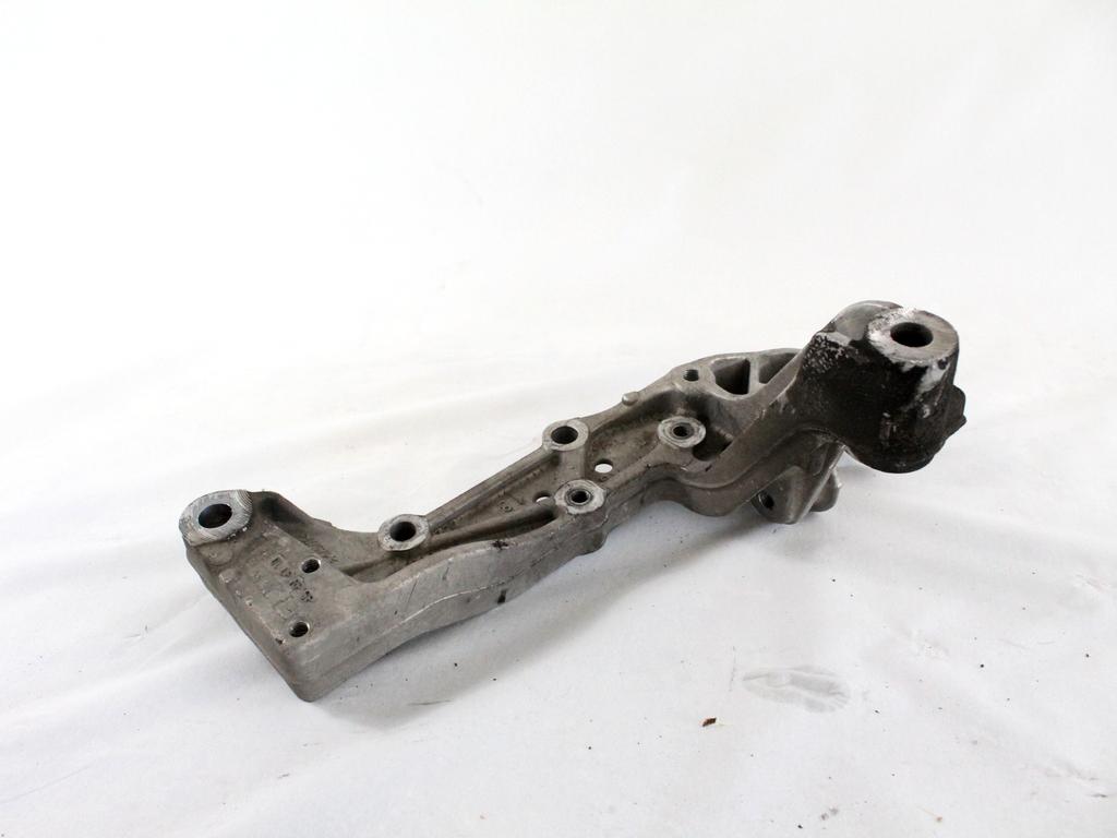 NOSILCI MOTORJA/DRUGO OEM N. 1K0199296E ORIGINAL REZERVNI DEL AUDI A3 MK2R 8P 8PA 8P1 8P7 (2008 - 2012)DIESEL LETNIK 2010