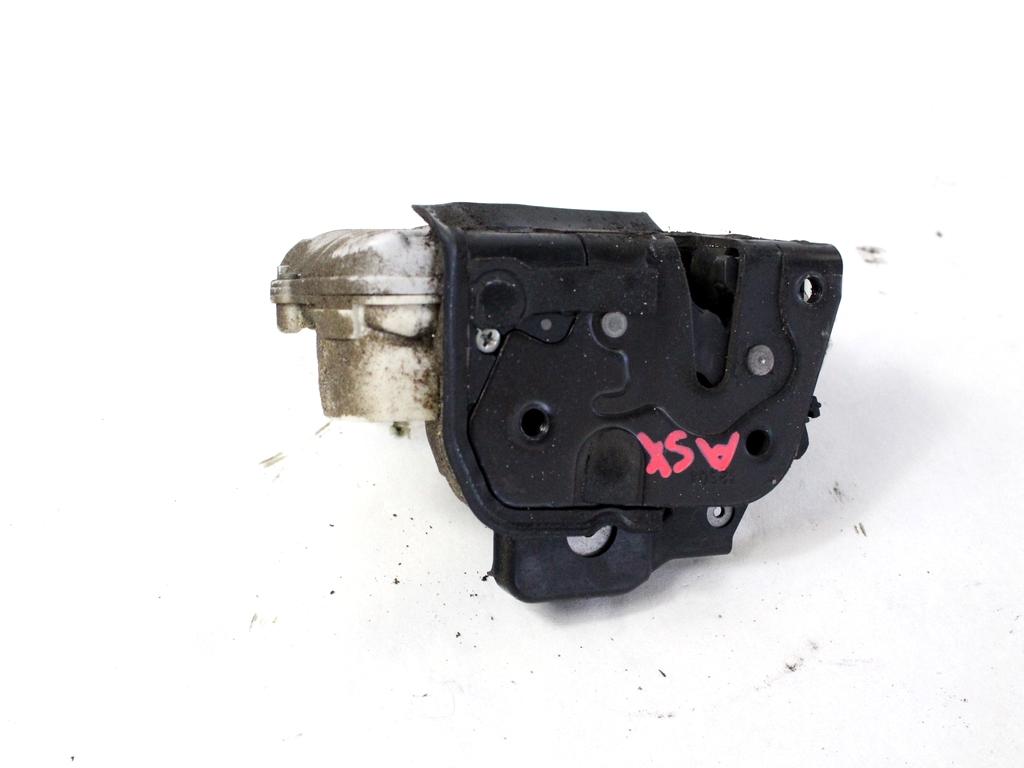 CENTRALNO ZAKLEPANJE PREDNIH LEVIH VRAT OEM N. 4F1837015 ORIGINAL REZERVNI DEL AUDI A3 MK2 8P 8PA 8P1 (2003 - 2008)DIESEL LETNIK 2004