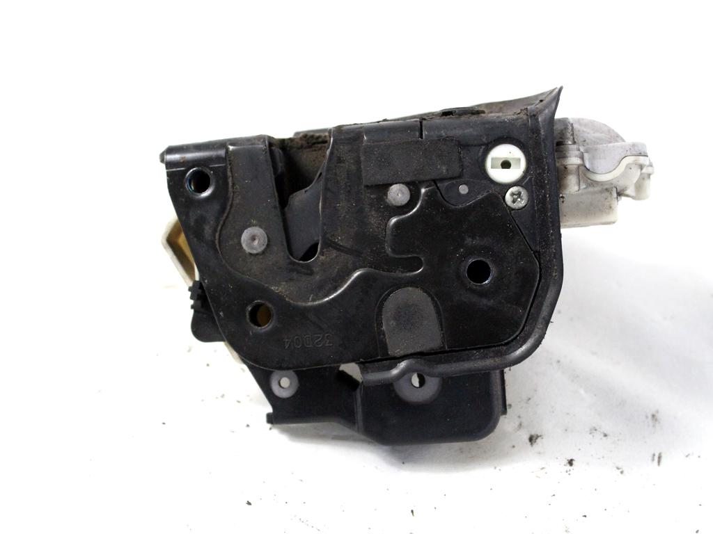 CENTRALNO ZAKLEPANJE ZADNJIH DESNIH VRAT OEM N. 4F0839016 ORIGINAL REZERVNI DEL AUDI A3 MK2 8P 8PA 8P1 (2003 - 2008)DIESEL LETNIK 2004