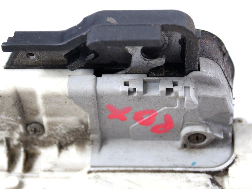 CENTRALNO ZAKLEPANJE ZADNJIH DESNIH VRAT OEM N. 4F0839016 ORIGINAL REZERVNI DEL AUDI A3 MK2 8P 8PA 8P1 (2003 - 2008)DIESEL LETNIK 2004