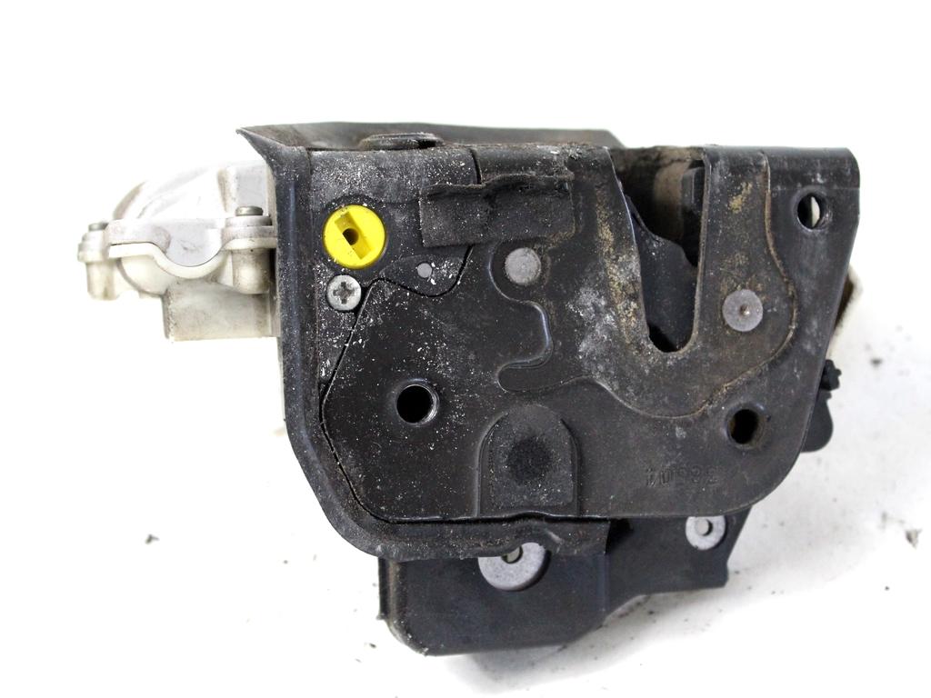 CENTRALNA KLJUCAVNICA ZADJIH LEVIH VRAT OEM N. 4F0839015 ORIGINAL REZERVNI DEL AUDI A3 MK2 8P 8PA 8P1 (2003 - 2008)DIESEL LETNIK 2004