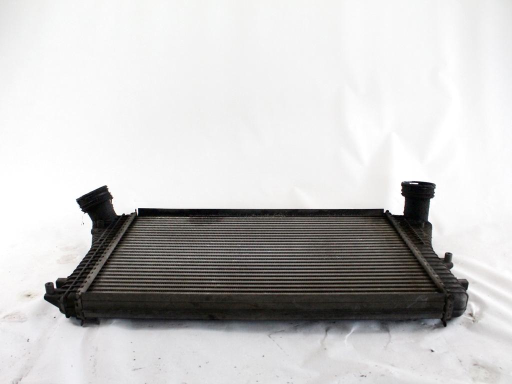 HLADILNIK INTERCOOLER OEM N. 1K0145803A ORIGINAL REZERVNI DEL AUDI A3 MK2 8P 8PA 8P1 (2003 - 2008)DIESEL LETNIK 2004