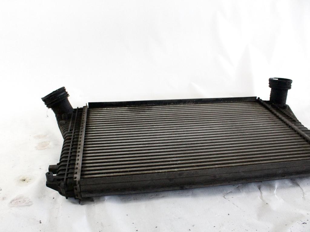 HLADILNIK INTERCOOLER OEM N. 1K0145803A ORIGINAL REZERVNI DEL AUDI A3 MK2 8P 8PA 8P1 (2003 - 2008)DIESEL LETNIK 2004