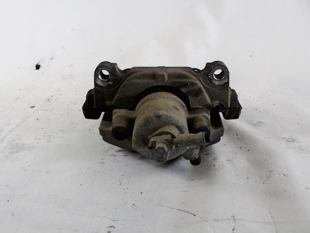 SPREDNJE LEVE ZAVORNE CELJUSTI  OEM N. 1K0615123E ORIGINAL REZERVNI DEL AUDI A3 MK2 8P 8PA 8P1 (2003 - 2008)DIESEL LETNIK 2004