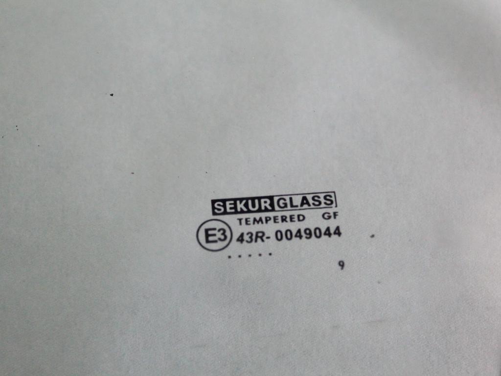 STEKLO SPREDNJIH LEVIH VRAT OEM N. 8P4845201B ORIGINAL REZERVNI DEL AUDI A3 MK2 8P 8PA 8P1 (2003 - 2008)DIESEL LETNIK 2004