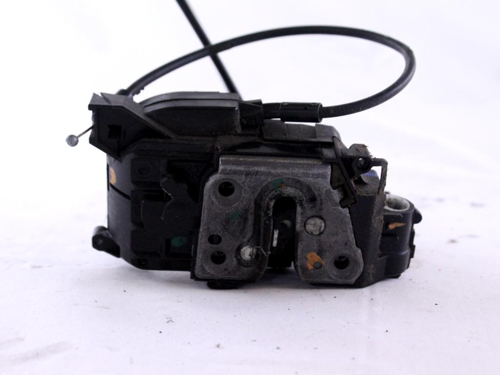 CENTRALNO ZAKLEPANJE PREDNIH LEVIH VRAT OEM N. 8200300123 ORIGINAL REZERVNI DEL RENAULT CLIO BR0//1 CR0/1 KR0/1 MK3 (2005 - 05/2009) BENZINA LETNIK 2009