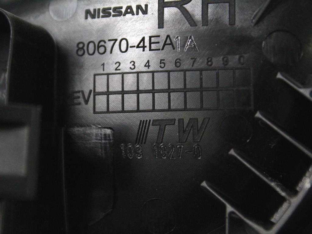 NOTRANJA KLJUKA  OEM N. 80670-4EA1A ORIGINAL REZERVNI DEL NISSAN QASHQAI J11 (2013 - 2021)DIESEL LETNIK 2017