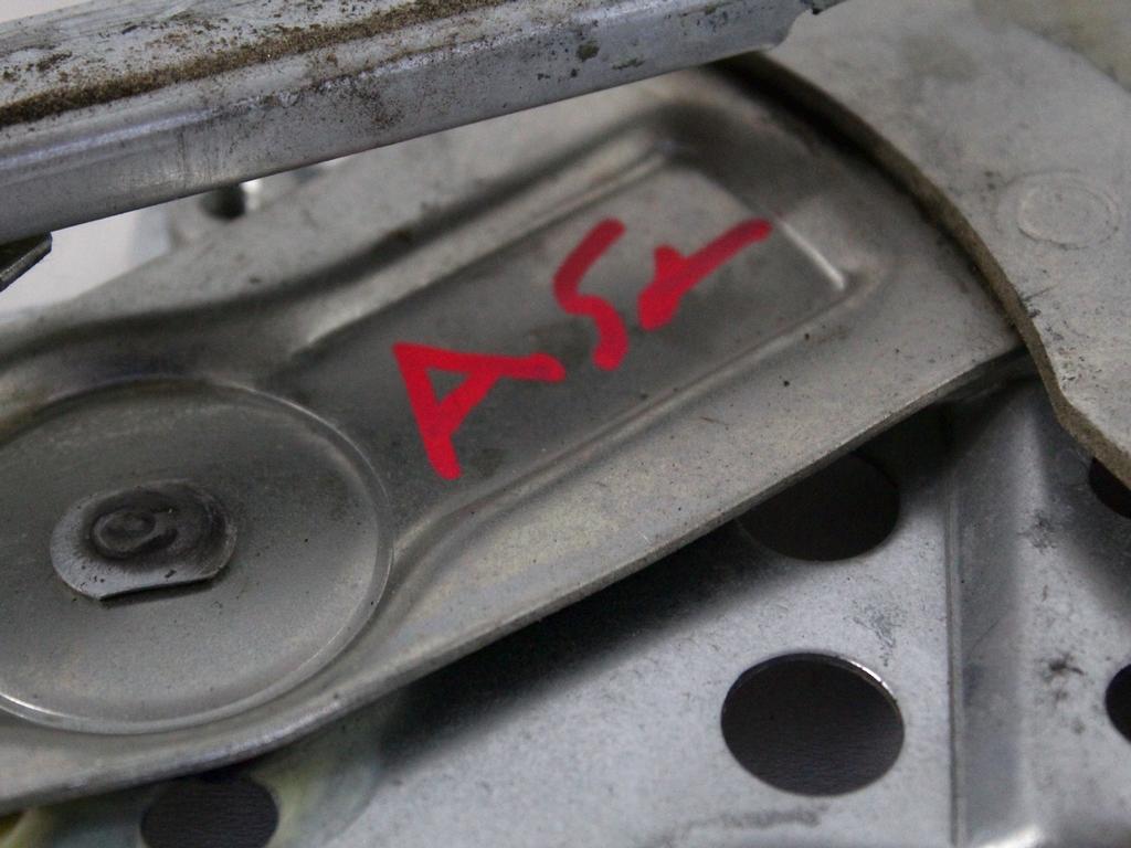 MEHANIZEM DVIGA SPREDNJIH STEKEL  OEM N. 32073 SISTEMA ALZACRISTALLO PORTA ANTERIORE ELETTR ORIGINAL REZERVNI DEL SUZUKI SX4 EY GY R (2009-2014)BENZINA LETNIK 2011