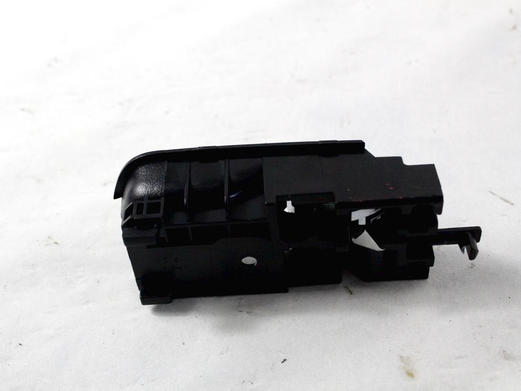 NOTRANJA KLJUKA  OEM N. 8311063J20LF1 ORIGINAL REZERVNI DEL SUZUKI SX4 EY GY R (2009-2014)BENZINA LETNIK 2011