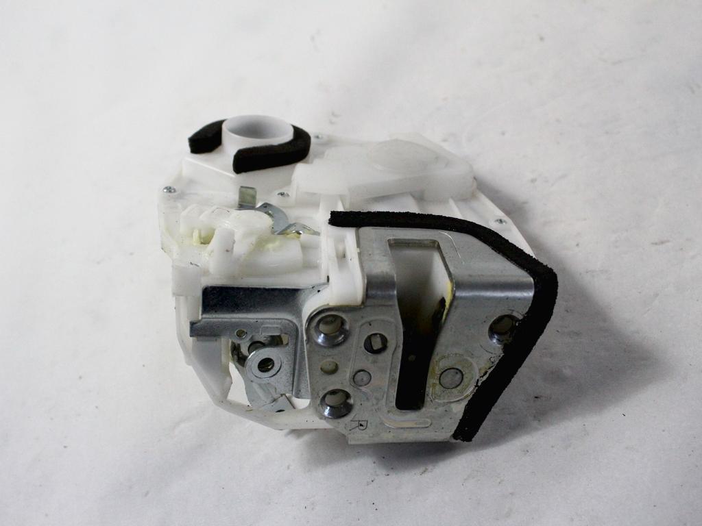 CENTRALNO ZAKLEPANJE ZADNJIH DESNIH VRAT OEM N. 82301-79J21 ORIGINAL REZERVNI DEL SUZUKI SX4 EY GY R (2009-2014)BENZINA LETNIK 2011