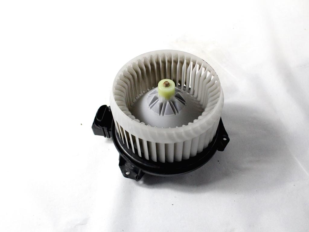 VENTILATOR  KABINE  OEM N. 7415062JA0000 ORIGINAL REZERVNI DEL SUZUKI SX4 EY GY R (2009-2014)BENZINA LETNIK 2011