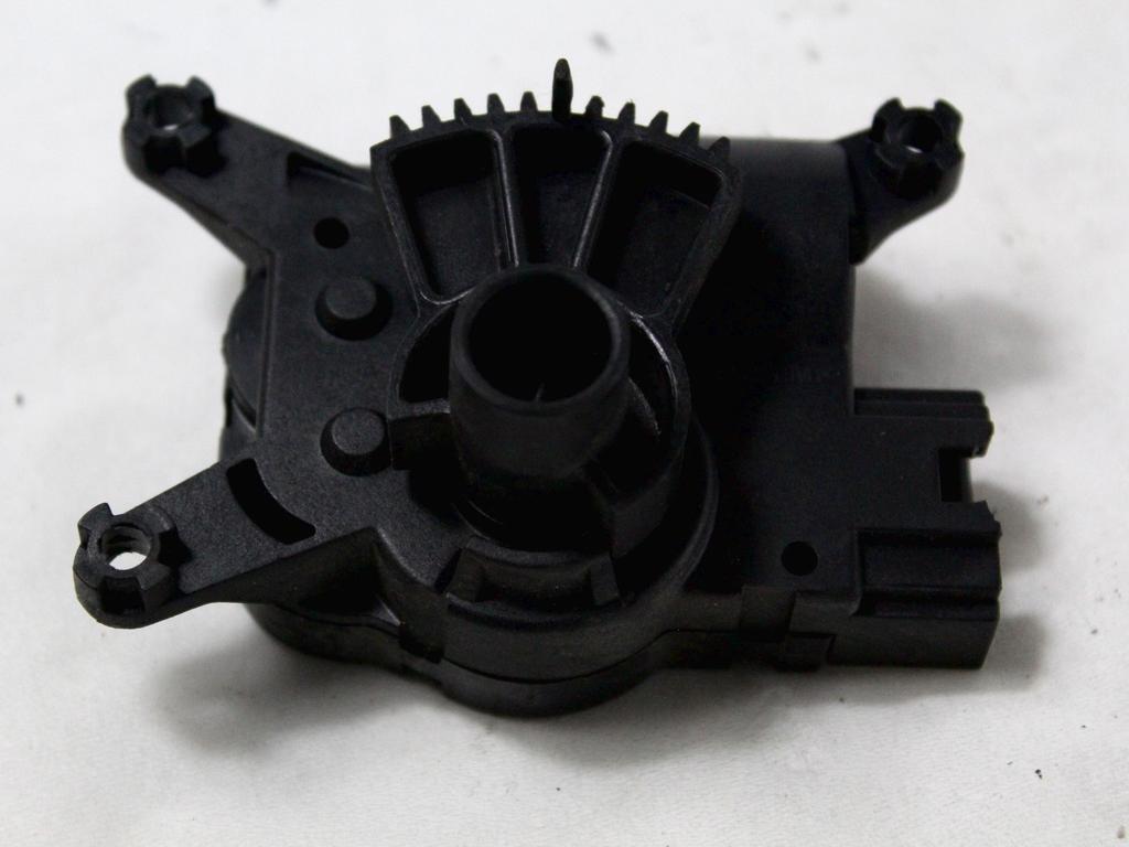 MOTORCEK OGREVANJA OEM N. A21000700 ORIGINAL REZERVNI DEL FIAT PUNTO 199 MK3 (2011 - 2017)BENZINA/METANO LETNIK 2015