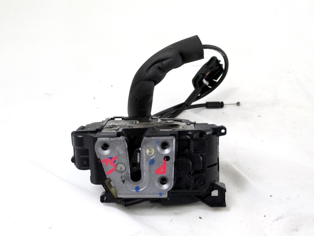 CENTRALNA KLJUCAVNICA ZADJIH LEVIH VRAT OEM N. 805030032R ORIGINAL REZERVNI DEL RENAULT SCENIC XMOD / SCENIC JZ0/1 MK3 (2009 - 2012) DIESEL LETNIK 2010