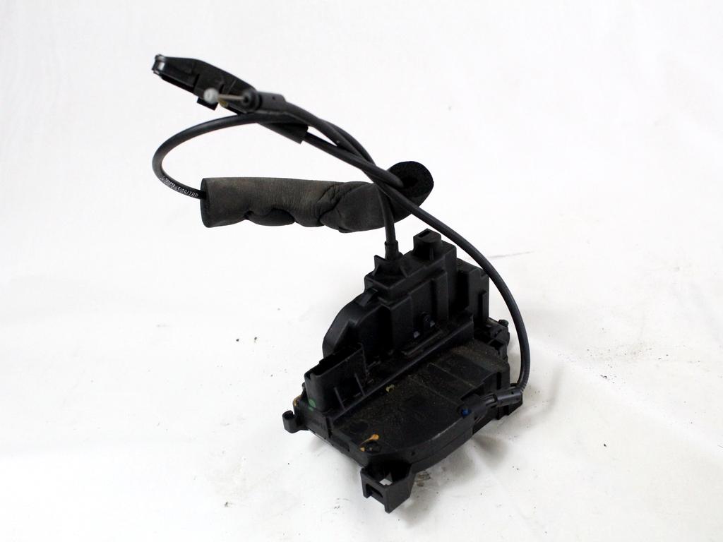 CENTRALNA KLJUCAVNICA ZADJIH LEVIH VRAT OEM N. 805030032R ORIGINAL REZERVNI DEL RENAULT SCENIC XMOD / SCENIC JZ0/1 MK3 (2009 - 2012) DIESEL LETNIK 2010