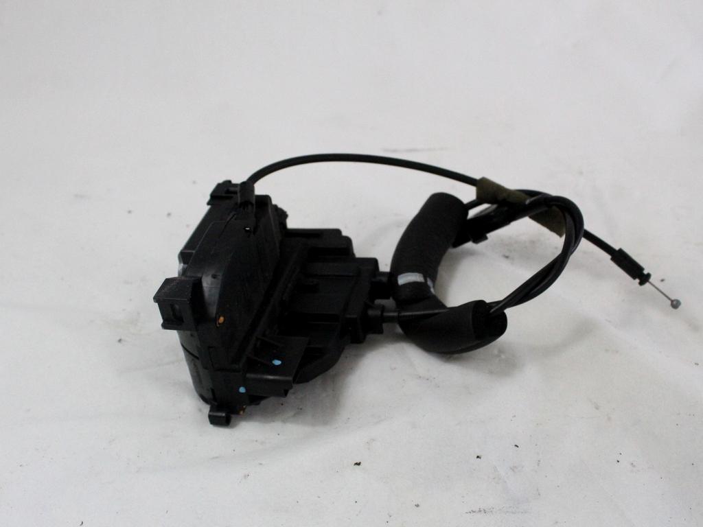 CENTRALNO ZAKLEPANJE ZADNJIH DESNIH VRAT OEM N. 805030033R ORIGINAL REZERVNI DEL RENAULT SCENIC XMOD / SCENIC JZ0/1 MK3 (2009 - 2012) DIESEL LETNIK 2010