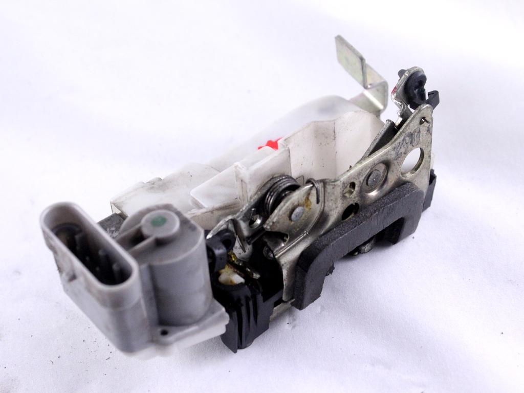 CENTRALNO ZAKLEPANJE ZADNJIH DESNIH VRAT OEM N. 46536063 ORIGINAL REZERVNI DEL FIAT PUNTO 188 MK2 R (2003 - 2011) BENZINA LETNIK 2006