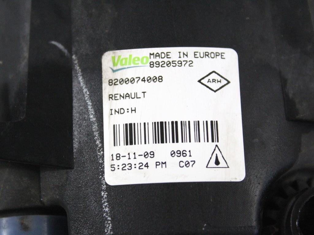 DESNA MEGLENKA OEM N. 8200074008 ORIGINAL REZERVNI DEL RENAULT SCENIC XMOD / SCENIC JZ0/1 MK3 (2009 - 2012) DIESEL LETNIK 2010