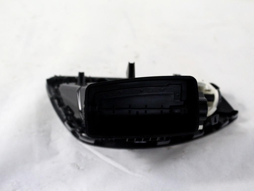 ODVOD ZRAKA OEM N. 687607332R ORIGINAL REZERVNI DEL RENAULT SCENIC XMOD / SCENIC JZ0/1 MK3 (2009 - 2012) DIESEL LETNIK 2010